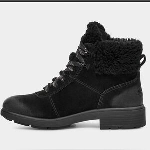 UGG Harrison Cozy Lace